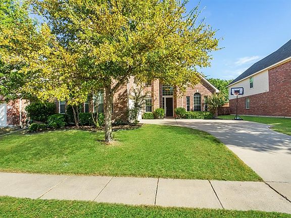 3rd image of 8908 Tanglewood Dr