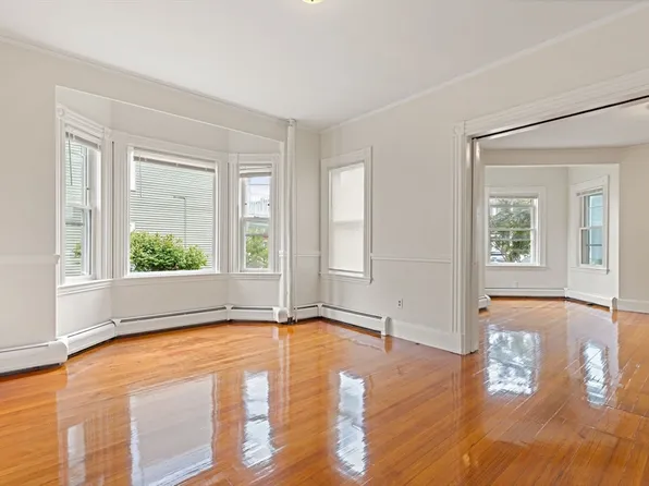 247 Park St, Boston, MA