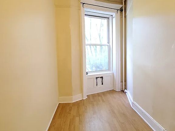 5th image of 136 W 118th St #2