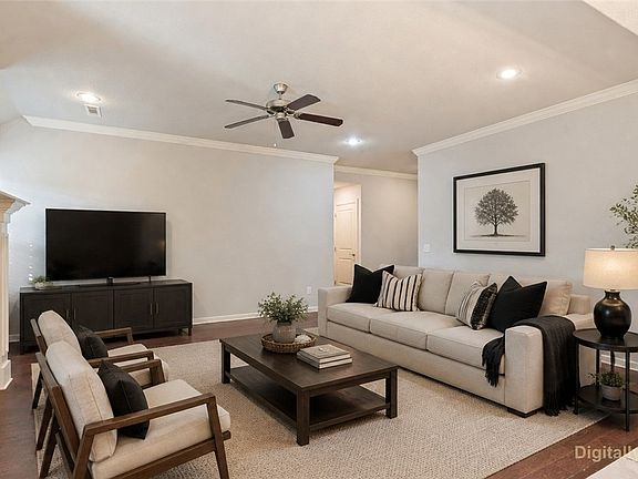 5th image of 2150 Hunter Dr