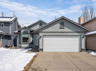 184 Sunmeadows Cres SE, Calgary, AB T2X3H1