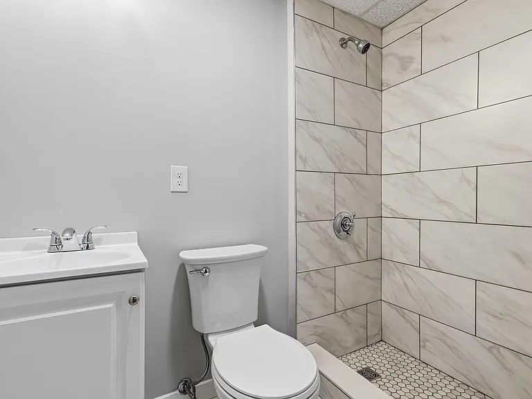 255 Rodman St #4 — Photo 9