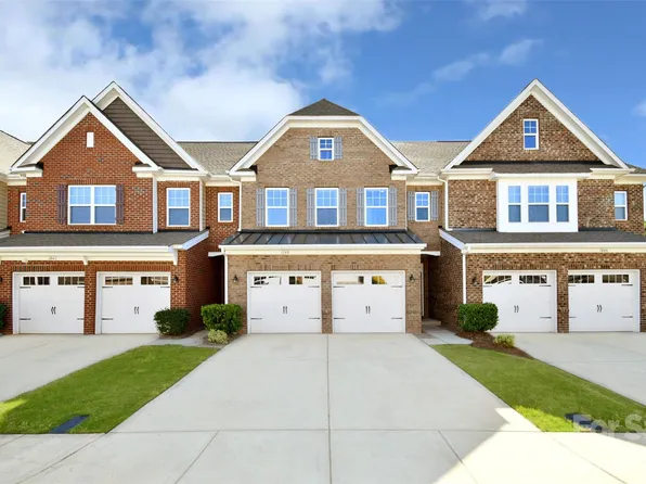 104 Burlingame Ct Unit B, Mooresville, NC 28117