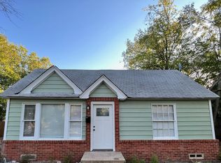 104 Floyd St, Waxahachie, TX 75165