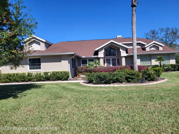 9615 Southern Belle Dr, Weeki Wachee, FL 34613