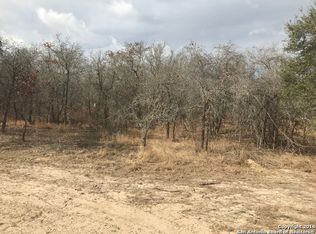 642 Live Oak Dr, Adkins, TX 78101