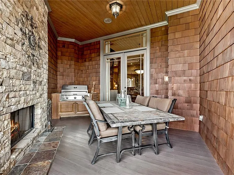 6407 Grand Marina Cir — Photo 30