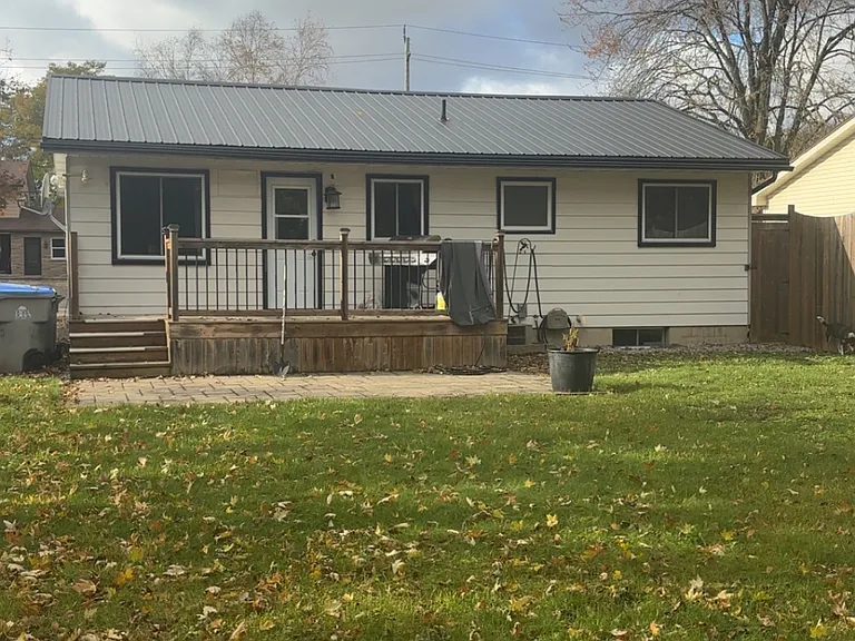 170 Jarvis St S — Photo 2