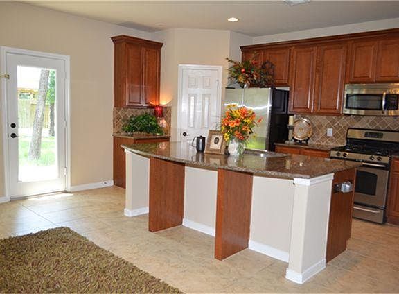 5th image of 38 Montfair Park Cir