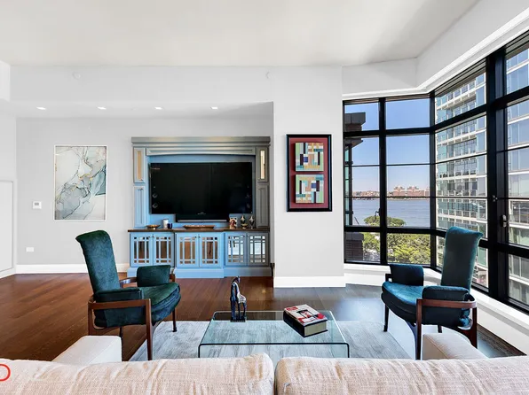 150 Charles Street image 1 of 21