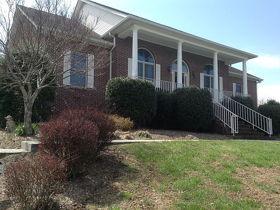 2nd image of 3293 Plantation Dr