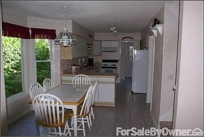 4th image of 2 Brown Ct