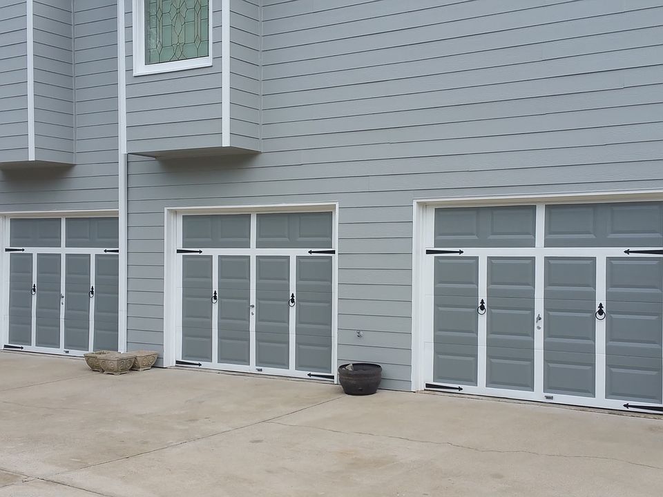 2nd image of 1040 Regency Dr