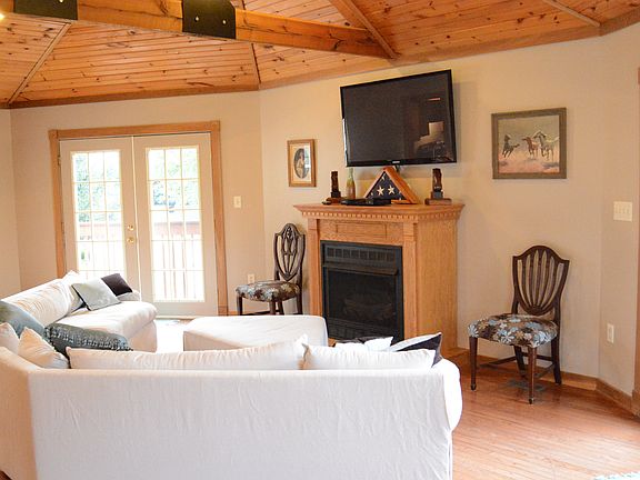 Family Room w/ French Doors 
