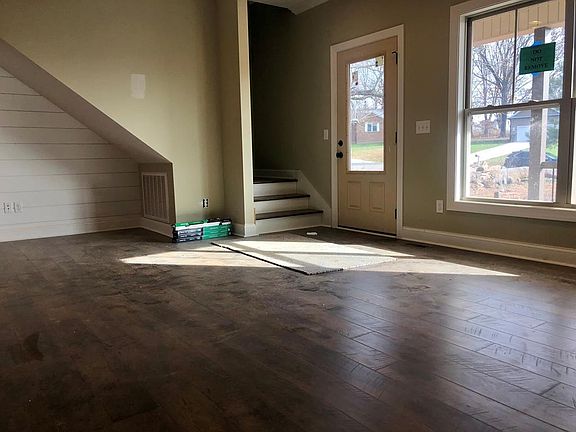 3rd image of 4060 Ezra Dr