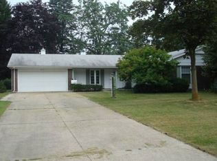 6111 Oldham Ct, South Bend, IN