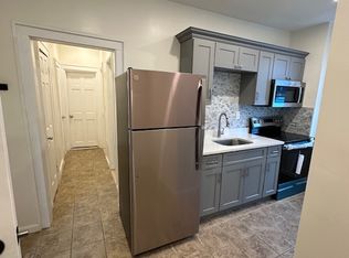 219-09 Hempstead Ave #2R, Queens Village, NY 11429