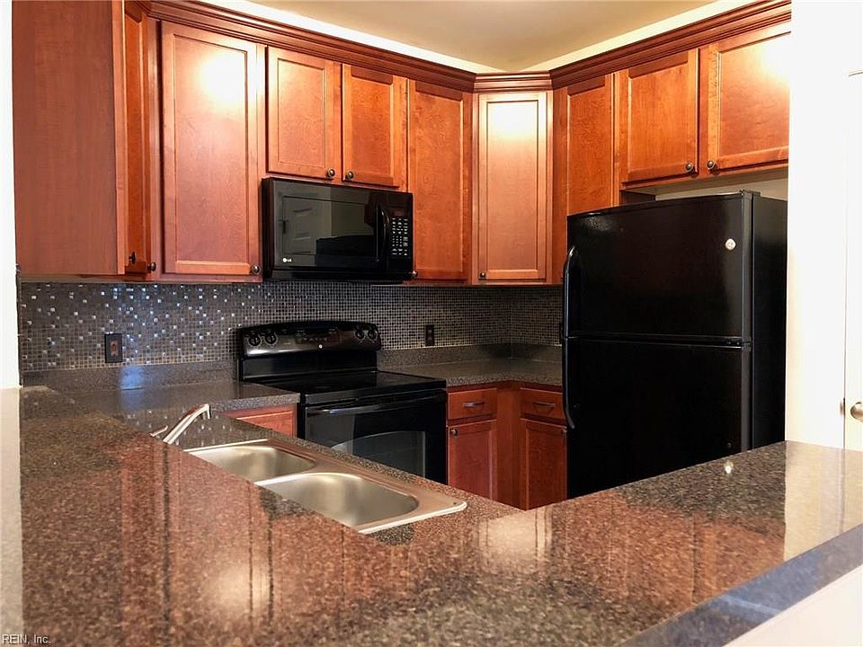 1st image of 459 Old Colonial Way Unit 302
