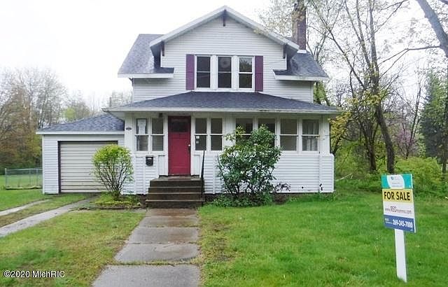 1st image of 109 E Arlington St