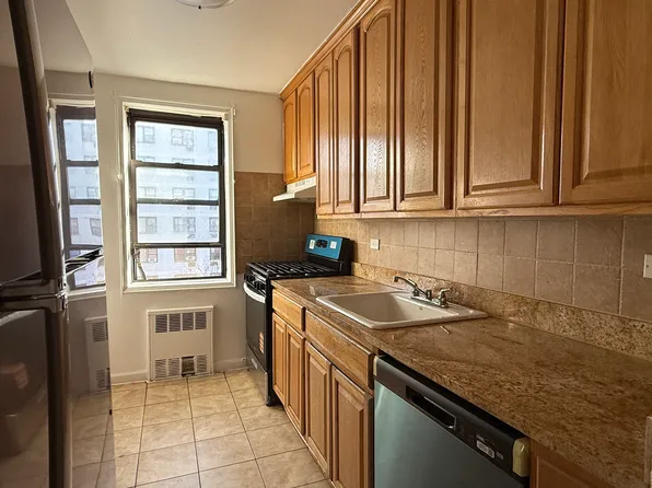 1170 Ocean Avenue image 4 of 13