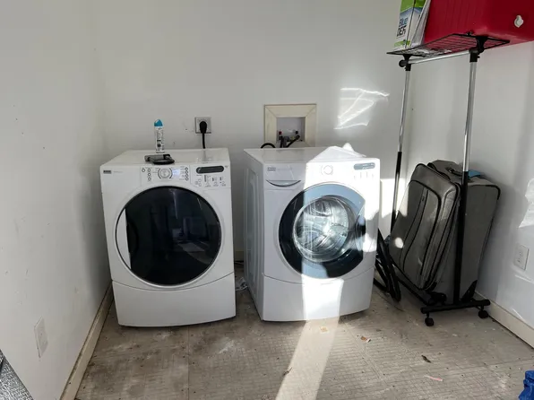 2204 E Cesar Chavez St, Austin, TX 78702