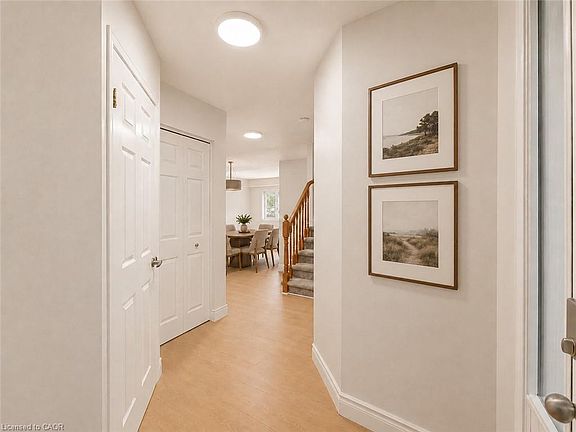 3rd image of 82 Bridlewreath St