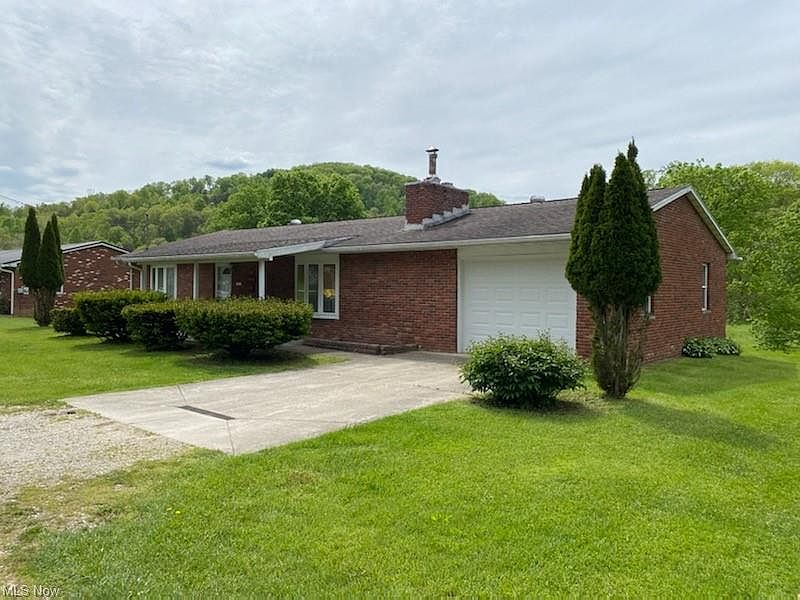 2nd image of 239 Awesome Valley Dr