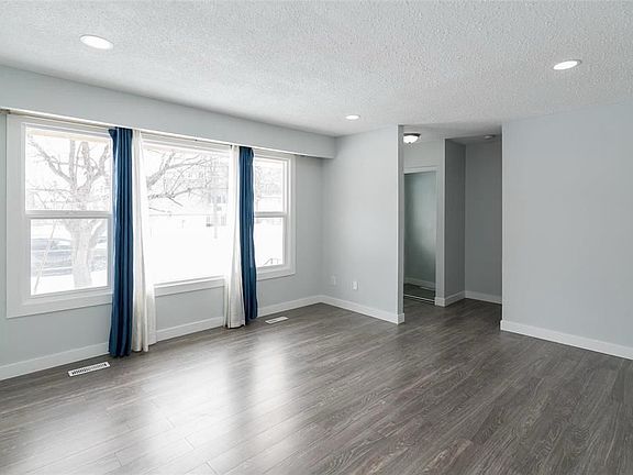 3rd image of 161 Avaco Dr #161
