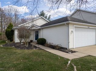 3547 Castleton Ln, Brunswick, OH 44212