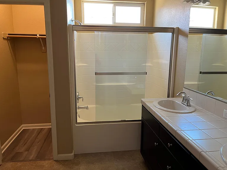 2462 E Turnberry Ave — Photo 10