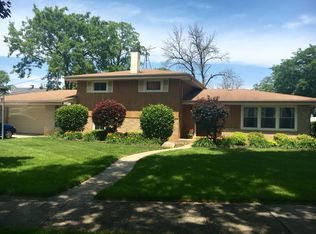 425 Gaylin Ct, Bensenville, IL