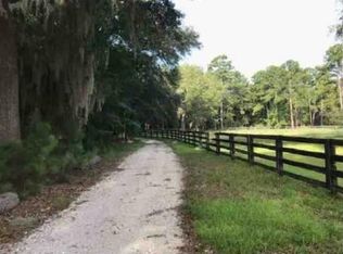 80 Oak Dr, Midway, GA 31320