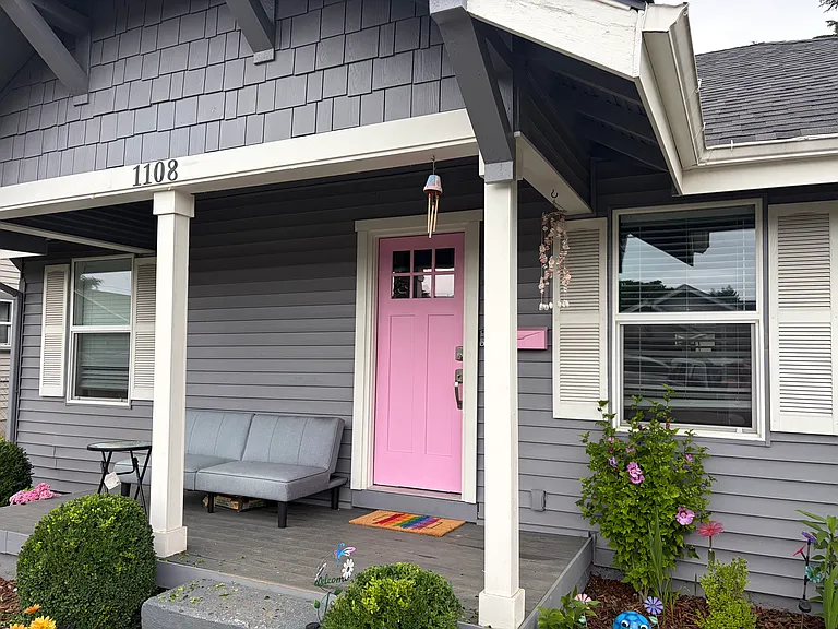 1108 S 5th Ave — Photo 3