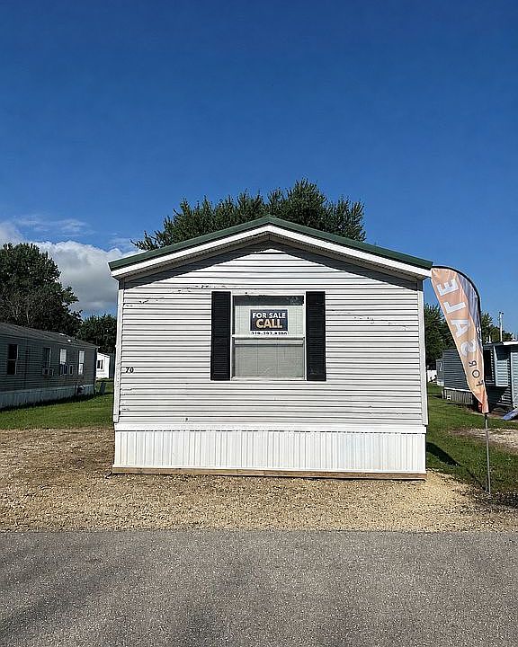 1st image of 304 Hayes St W #70