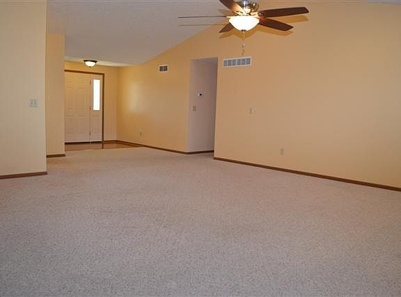 2nd image of 134 Kelly Marie Dr