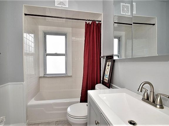 4th image of 1331 Nelson St #2