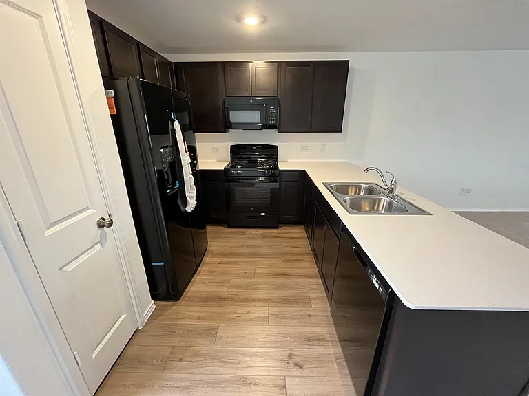 2306 Red Sky Dr — Photo 4