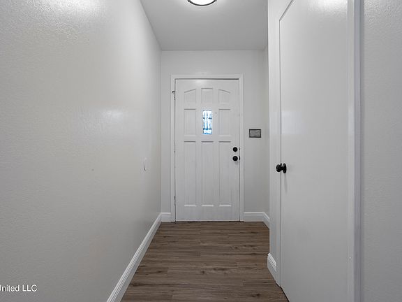 2nd image of 214 Greenwood Ave