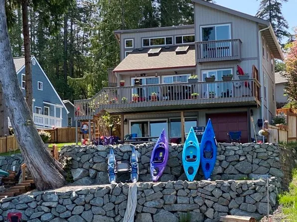 1250 E Mason Lake Drive S, Grapeview, WA 98546