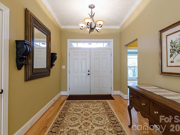3rd image of 2509 Georgemont Ct