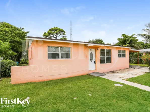 1411 NW 3rd St, Boynton Beach, FL 33435