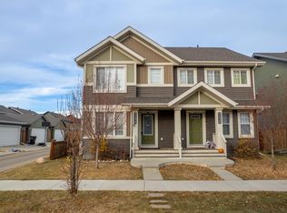 5194 Crabapple Link SW, Edmonton, AB T6X 1W9