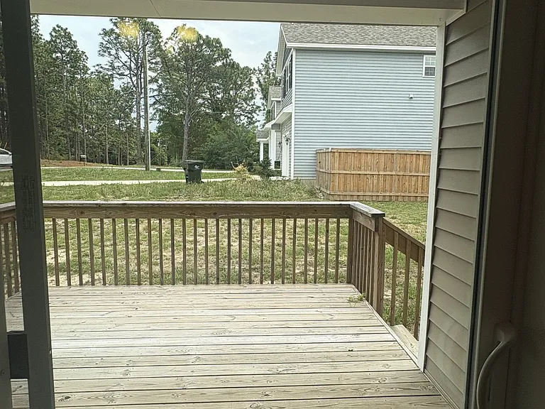 410 S Glover St — Photo 12