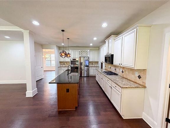 2nd image of 1481 Azalea Brook Dr