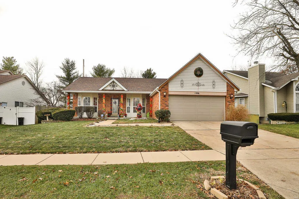 1206 Spartina Dr photo 1