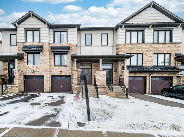 98 Crafter Cres, Hamilton, ON L8J 0H7