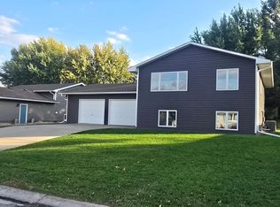 216 2nd St NE, Clarks Grove, MN 56016