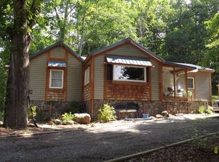 112 Radio Ln, Princeton, WV 24740