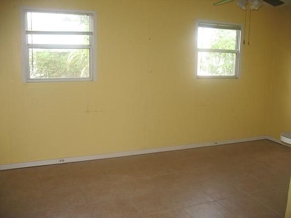 4th image of 4930 NW 54th St