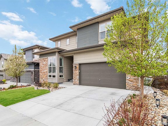3rd image of 489 Meadowleaf Lane